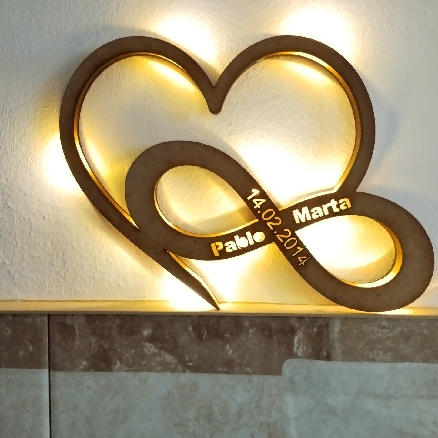 Corazón e infinito con nombres